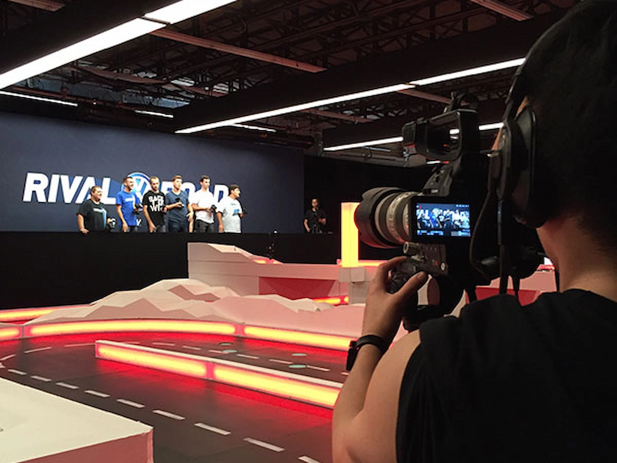 Volkswagen Rival Road camera operator
