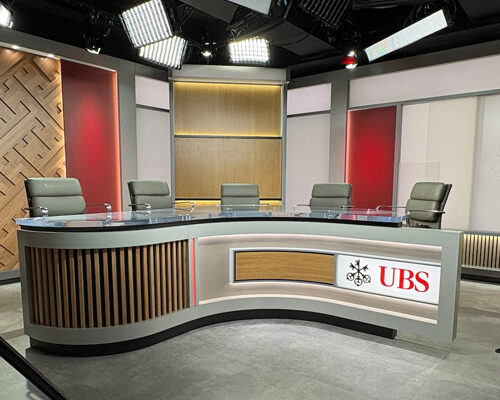 UBS Studio Desk