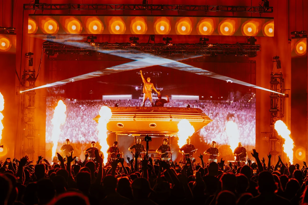 Two Friends BBL stage fire