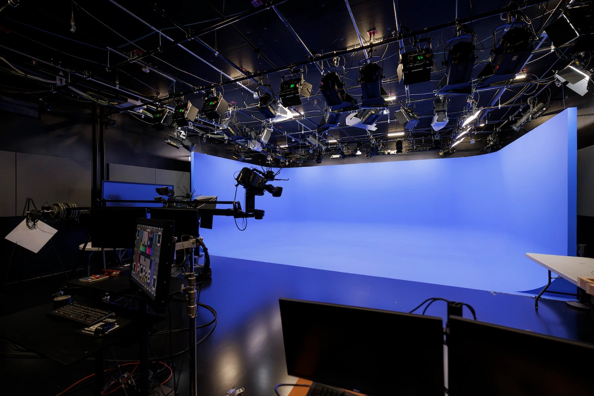 Virginia Public Media blue screen room