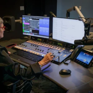 3 Person Radio Control Room