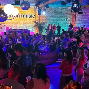 amazon music crowd